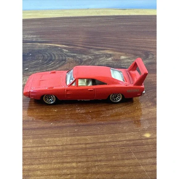HOT WHEELS DODGE CHARGER DAYTONA, 1995 LOOSE RED - Picture 3 of 5
